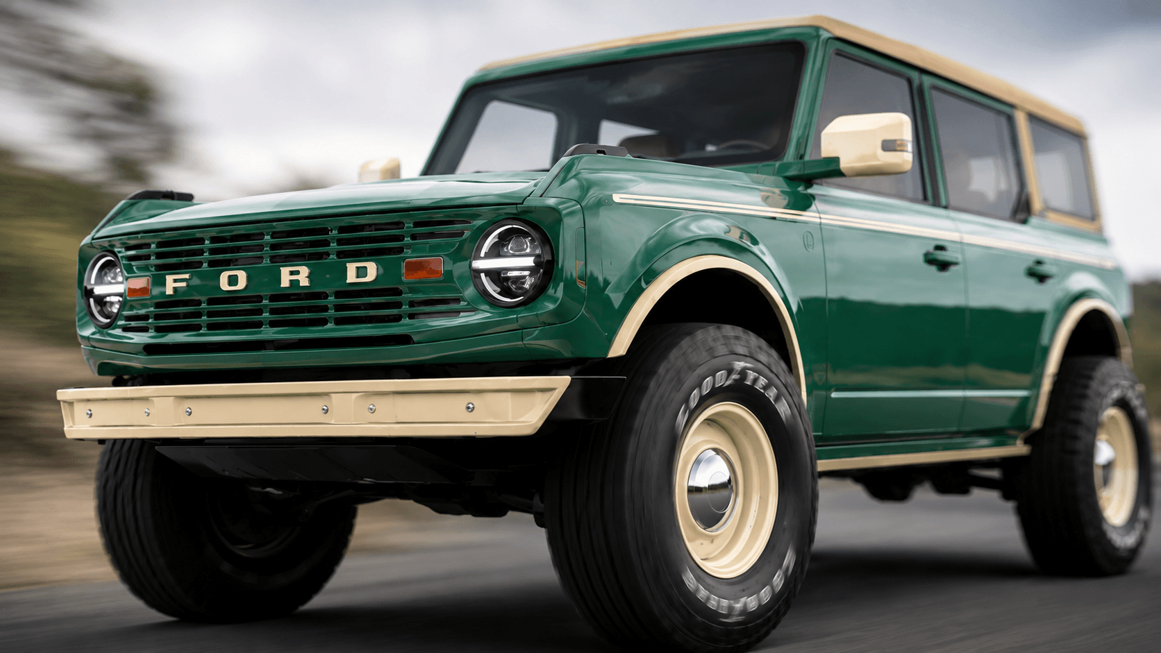 Ford Bronco shown from a rotated 360° camera position